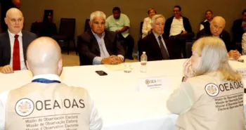 Raúl Mulino dice que es candidato en firme en Panamá y que la OEA lo respalda