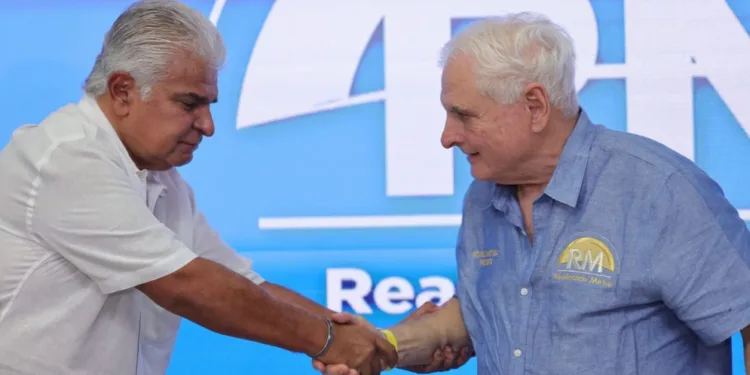 Martinelli dice que gobierno de Mulino deberá cumplir promesas y combatir corrupción en Panamá