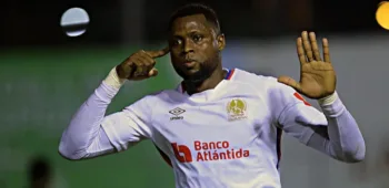 Olimpia vence 3-1 al Marathón en la ida de la final hondureña y acaricia el título