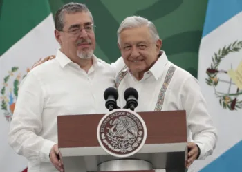 Arévalo busca frontera que una Guatemala con México y AMLO le apoya