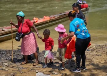 El paso de niños migrantes por la Selva del Darién ha aumentado un 40% este año, dice Unicef