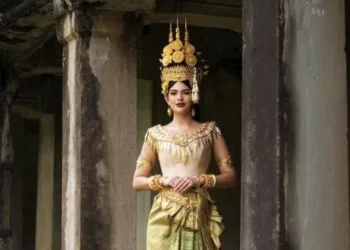 Miss Universo Sheynnis Palacios impacta en India durante su arrolladora gira por Asia