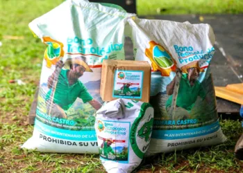 Presidenta hondureña lanza proyecto asistencialista para unos 400 mil productores agrícolas