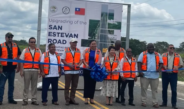 Inauguran en Belice la reconstrucción de San Estevan Road, carretera financiada por Taiwán