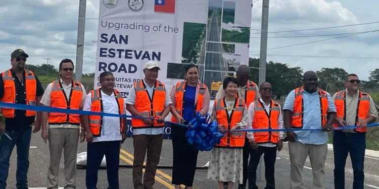 Inauguran en Belice la reconstrucción de San Estevan Road, carretera financiada por Taiwán