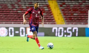 Costa Rica en modo pura vida le gana 3-0 a Granada