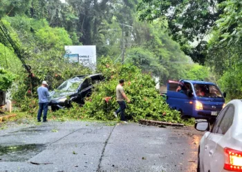 Autoridades reportan al menos 3 fallecidos por temporal en Guatemala y El Salvador