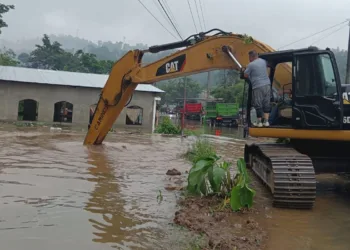 Inundaciones y evacuaciones por lluvias  en El Salvador, Guatemala y Honduras