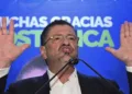 Presidente de Costa Rica revela intenciones de reelección tras elogiar a Bukele