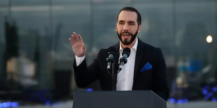 “Vamos a arreglar la economía”, insiste Nayib Bukele