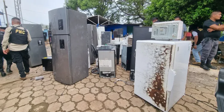 Prisioneros de cárcel El Infiernito hasta tenían cocodrilos de mascotas