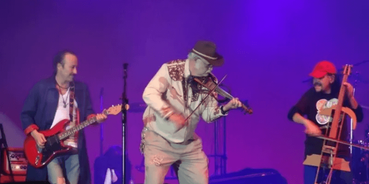 Fallece icónico fundador de la banda guatemalteca Alux Nahual