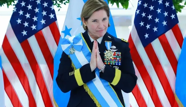 China usa redes 5G para espionaje, advierte jefa del Comando Sur de EEUU