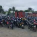 Decomisan casi 400 motocicletas en Roatán por falta de permisos para circular