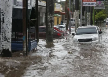 Lluvias provocan inundaciones y daños en la capital nicaragüense