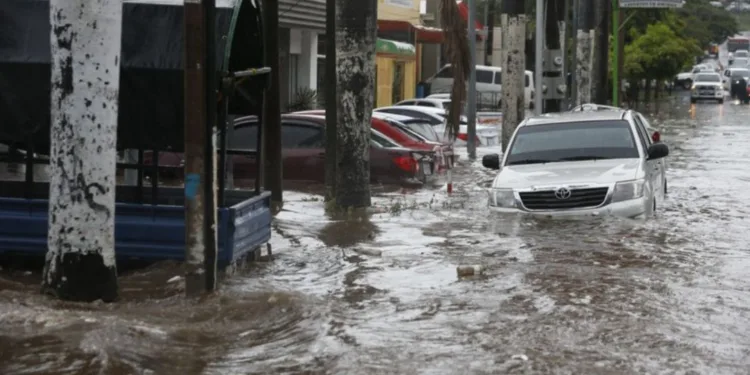 Lluvias provocan inundaciones y daños en la capital nicaragüense