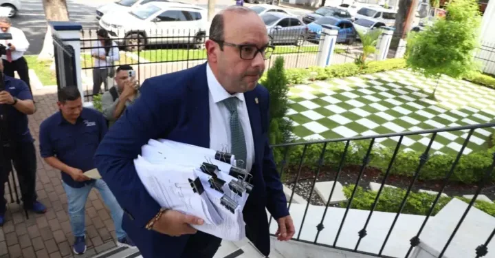 Defensor del Pueblo de Panamá presenta denuncia penal contra agresores de migrantes