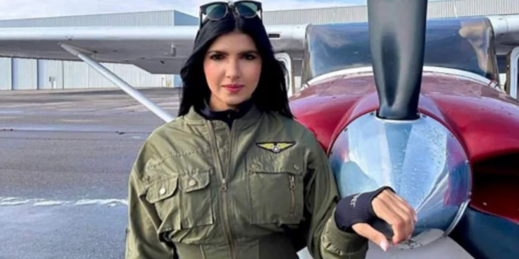 La joven aviadora nicaragüense que ofrece tours aéreos en Estados Unidos