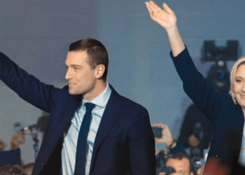 Elecciones en Francia: la alianza de izquierdas frena en seco al partido de Le Pen