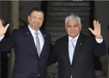 Presidente de Costa Rica se reúne con su homólogo panameño en visita oficial