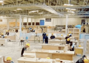 Bukele asegura que 48 mil reos son entrenados para saldar su deuda con la sociedad