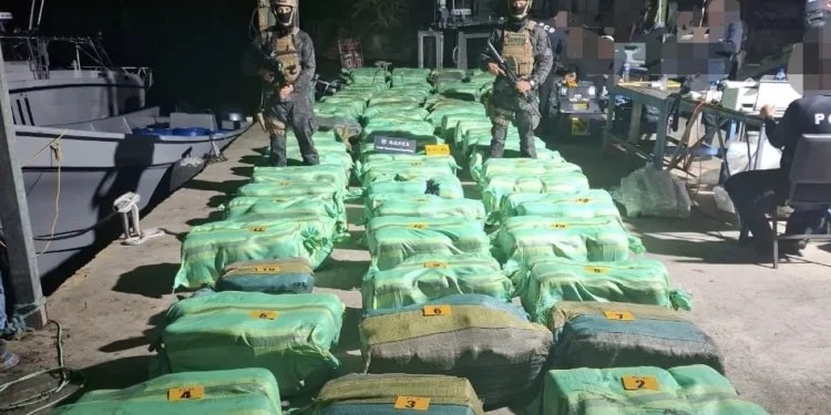 Costa Rica incauta más de dos toneladas de marihuana en operación en el Caribe
