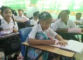 Más de 980 mil estudiantes inician el año escolar en Panamá