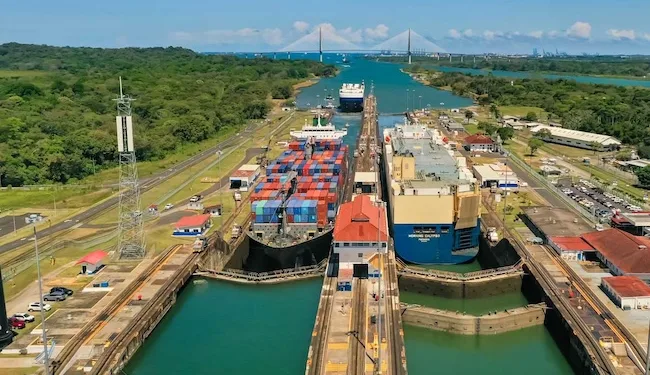 El Canal de Panamá invertirá $8,000 millones en la próxima década