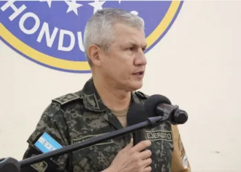 Una caótica organización y sospechosos retrasos empañan elecciones primarias en Honduras