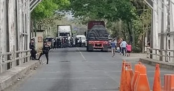 Corte de Constitucionalidad ampara a gremiales empresariales guatemaltecas y ordena desbloqueos de carreteras hacia frontera con El Salvador