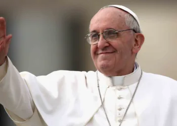 El Papa Francisco sigue estable y mejora tras 26 días hospitalizado
