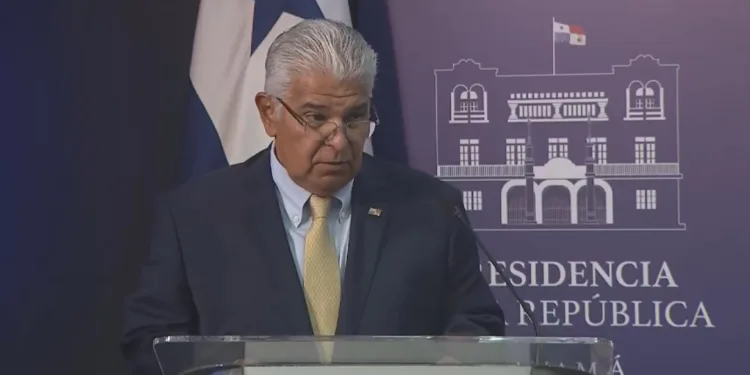 Mulino reitera que abordarán con seriedad futuro de la mina de cobre entre arbitrajes millonarios