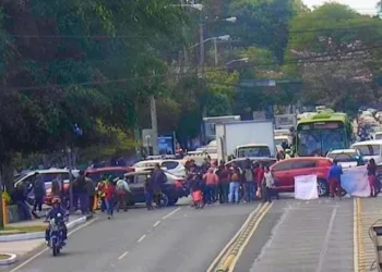 Protestas en Guatemala contra la implementación del seguro obligatorio para vehículos