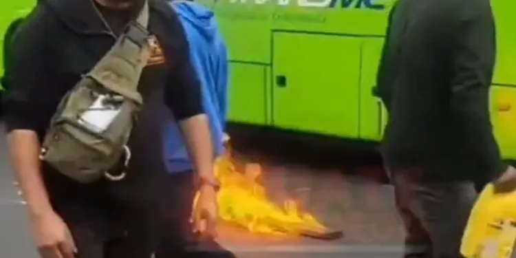 Gobierno de Guatemala anuncia desalojo de bloqueos en la capital y señala a las pandillas como responsables