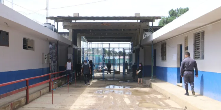 Denuncian a director de cárcel guatemalteca por presunta colaboración con Mara Salvatrucha