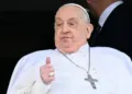 El papa Francisco enfrentará dos meses de convalecencia tras regreso al Vaticano