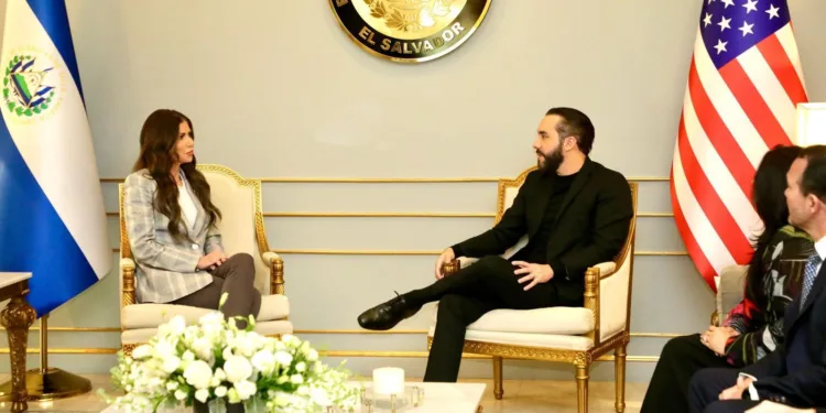 Antecedentes penales de fugitivos serán compartidos por EEUU y El Salvador