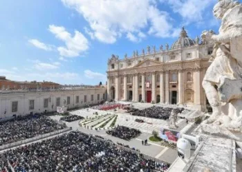 Vaticano anuncia calendario de Semana Santa mientras evalúa la salud del Papa