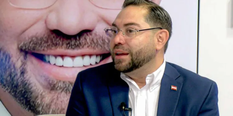 Precandidato liberal hondureño rechaza las acusaciones de su rival en las primarias Salvador Nasralla