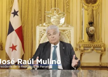 Mulino sanciona reforma a la Caja de Seguro Social en Panamá