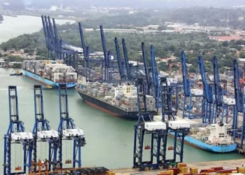 Empresa china anuncia que venderá sus operaciones de puertos en Panamá a consorcio estadounidense