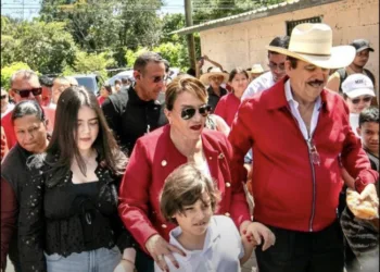 Una caótica organización y sospechosos retrasos empañan elecciones primarias en Honduras