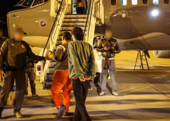 Administración Trump deporta a niña ciudadana estadounidense a Honduras