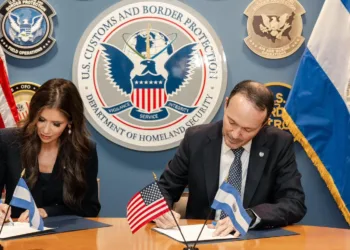 El Salvador es el primer país centroamericano en acceder al programa de viajeros confiables de EEUU