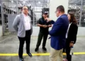 Ministro de Justicia y Paz de Costa Rica visita la megacárcel salvadoreña