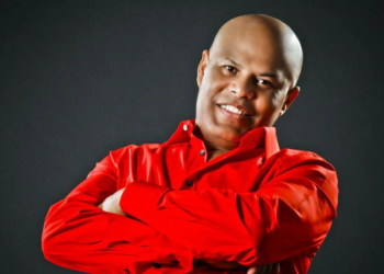 Adiós a Rubby Pérez, el popular merenguero que murió entre los escombros del Jet Set en Dominicana