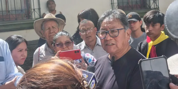 Guatemala: Tras un día de tensiones, Gobierno acuerda reunión con campesinos tras jornada de bloqueos