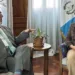 Presidente de Guatemala corrige la tarea a su vice y ordena que le reduzcan los gastos