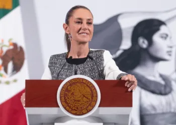 Presidenta de México dice que irá por dos horas a la cumbre CELAC en Honduras