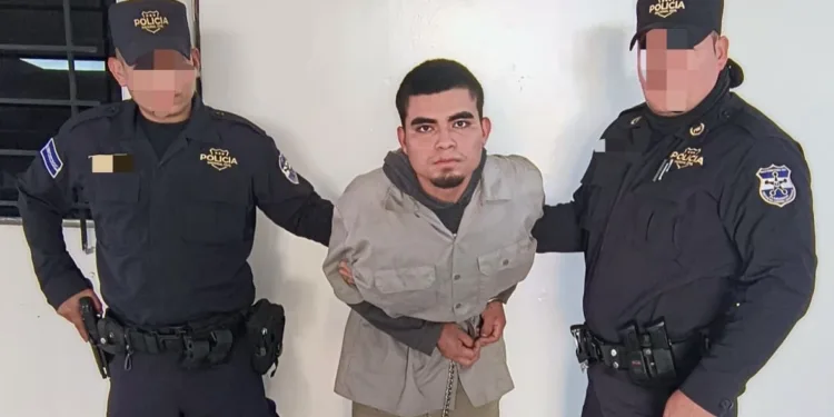 Capturan a pandillero salvadoreño en Guatemala y lo entregan a la autoridades de su país